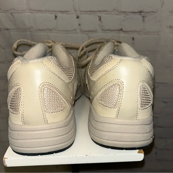 Drew “Flare” athletic‎ shoes women’s size 10.5 XW - Picture 6 of 9